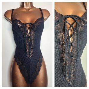 ♡ Vintage Black Lace High Cut Teddy Bodysuit | Medium ♡